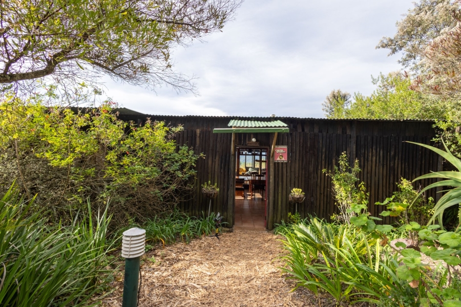 6 Bedroom Property for Sale in Plettenberg Bay Rural Western Cape